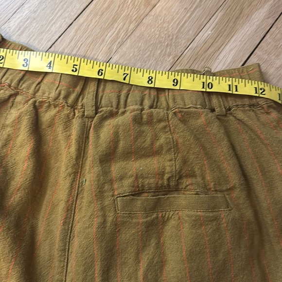 Urban Outfitters Wide Leg Pleated Pants - Picture 7 of 9